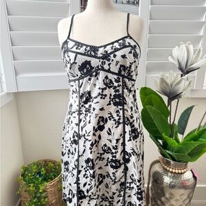 New York & Company Monochrome Floral Midi Dress